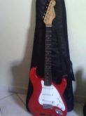 Guitarra giannine strato vermelha